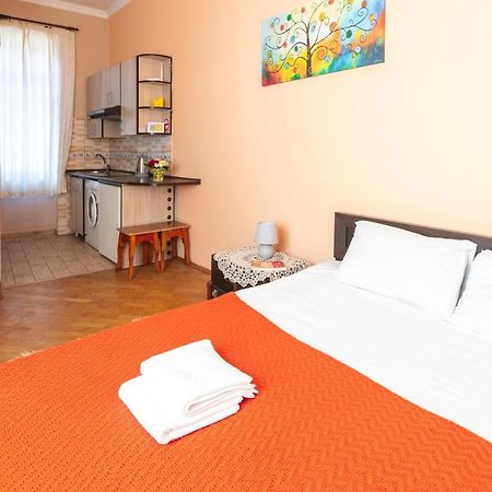 Smart Lwow House Apartamento Exterior foto