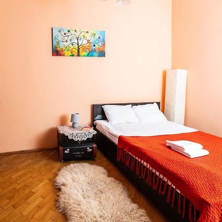 Smart Lwow House Apartamento Exterior foto